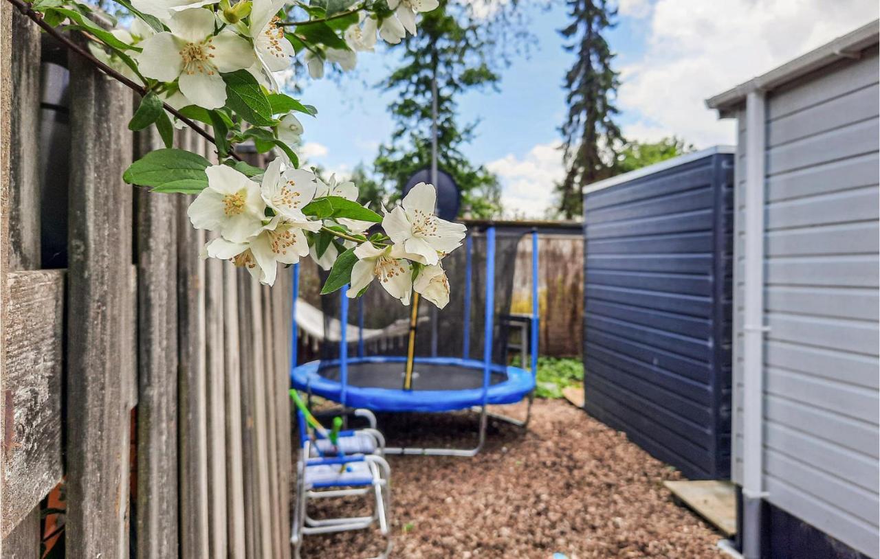 3 Bedroom Beautiful Home In Heinkenszand Bagian luar foto