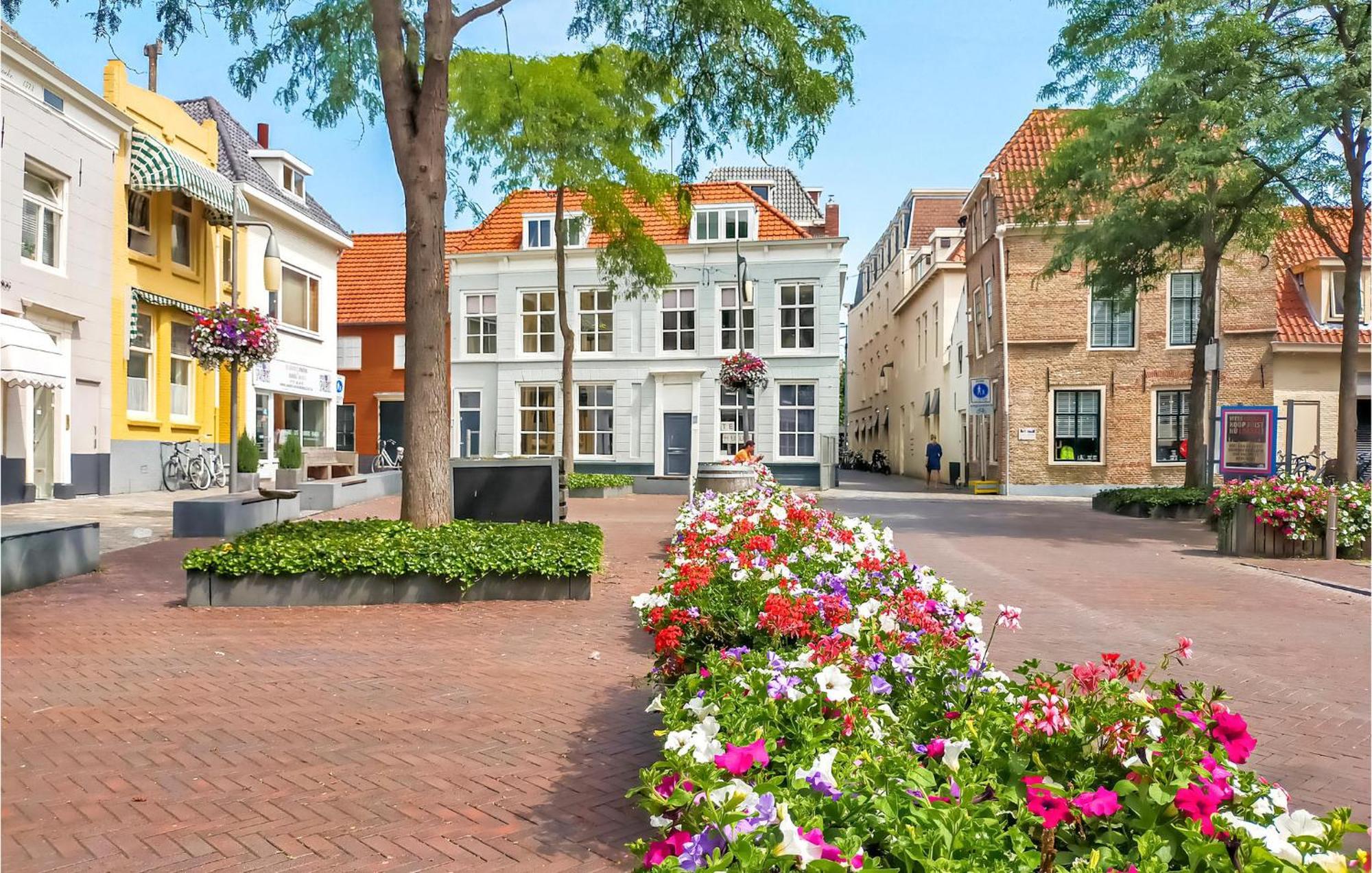 3 Bedroom Beautiful Home In Heinkenszand Bagian luar foto